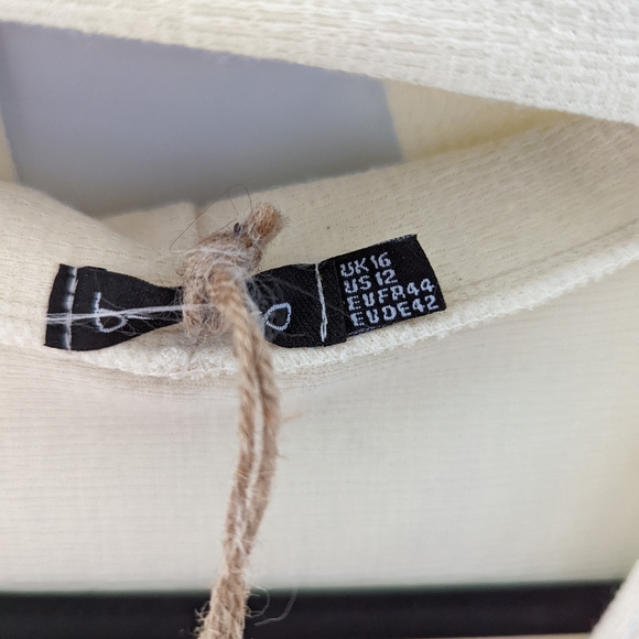 High Neck Cut Out Midi Dress - Picture 3 of 7